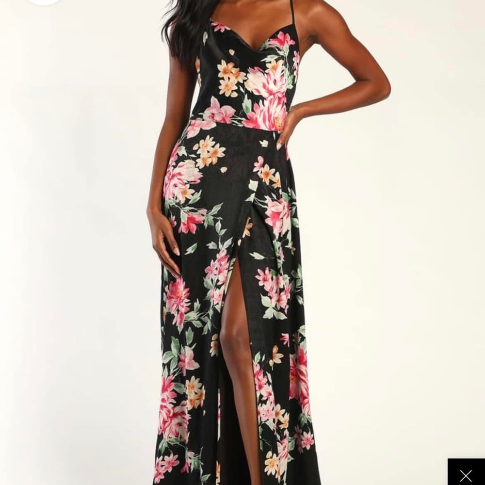 Lulus maxi dress size small